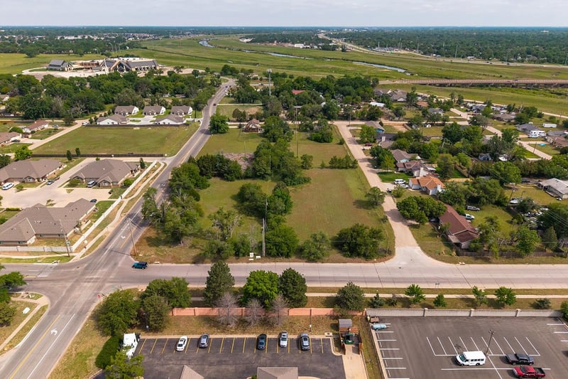 5922 W Taft, Wichita, KS 67209