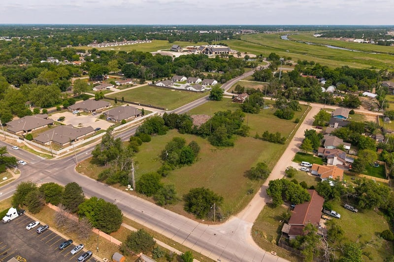 5922 W Taft, Wichita, KS 67209