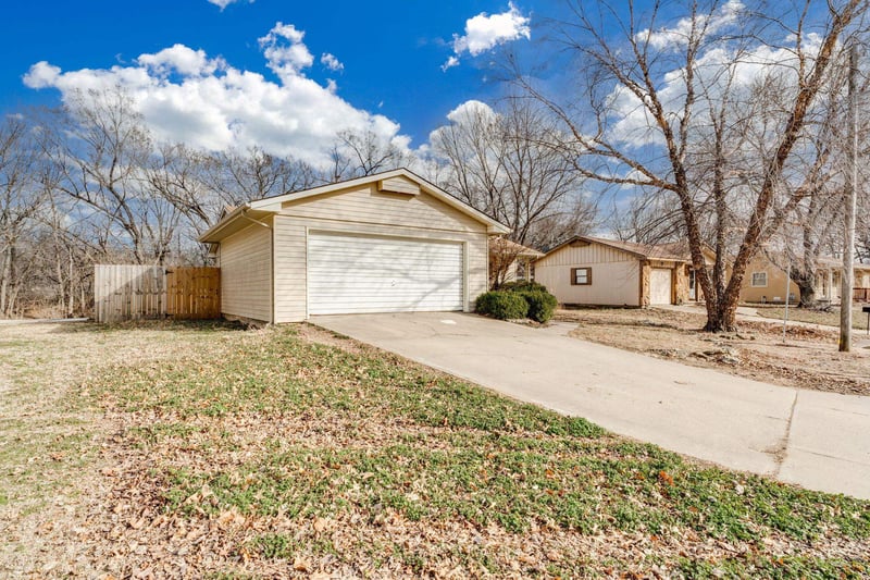 1302 Taylor St, El Dorado, KS 67042
