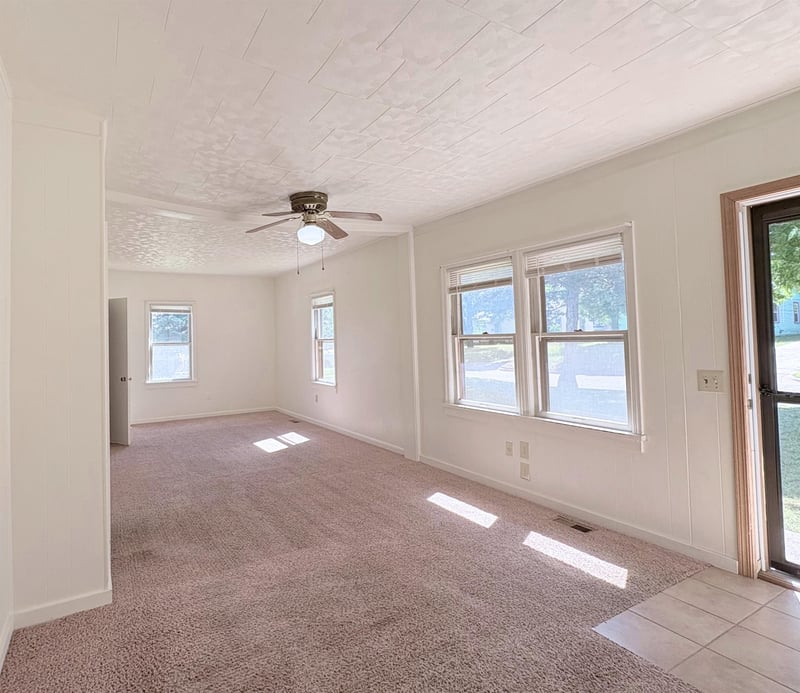 1316 9 Th , Arkansas City, KS 67005