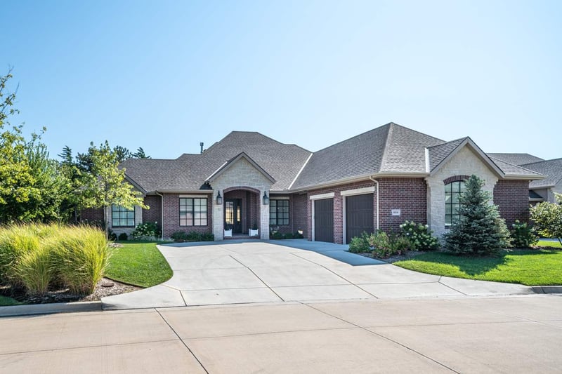 10234 E Summerfield St, Wichita, KS 67206