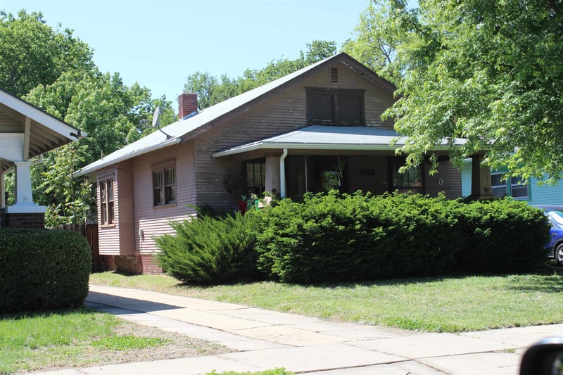 938 S 5th St, Salina, KS 67401