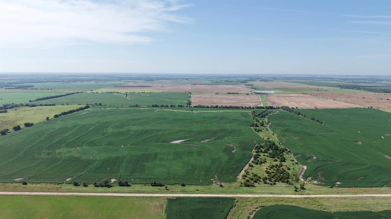 00000 Dove Rd, Solomon, KS 67480