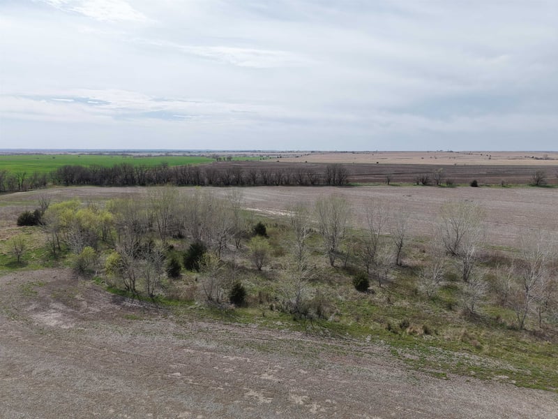 00000 Dove Rd, Solomon, KS 67480