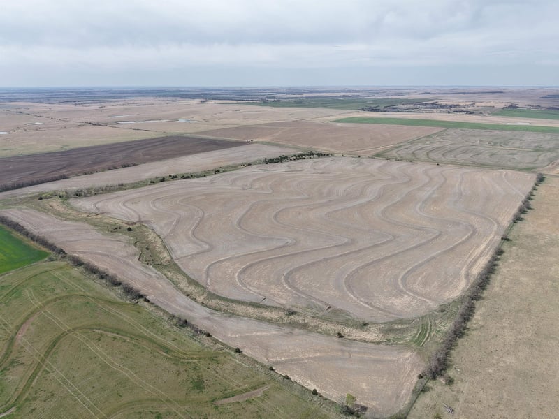 00000 Dove Rd, Solomon, KS 67480