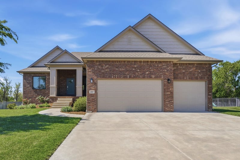 1005 E Rosemont Ct, Andover, KS 67002