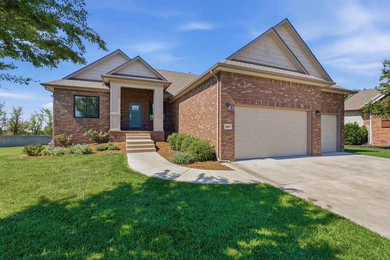 1005 E Rosemont Ct, Andover, KS 67002