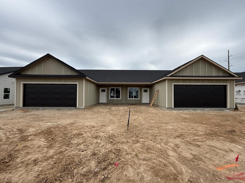 96109612 Wassall St, Wichita, KS 67210