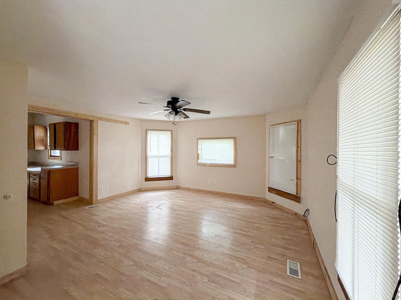 215 N Lincoln St, Bennington, KS 67422