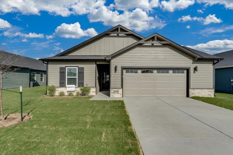 1779 Redbud Ln, Goddard, KS 67052