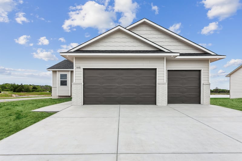 1113 Trek Cir, Goddard, KS 67052