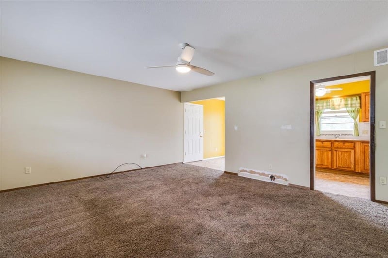 400 N Hickory, Valley Center, KS 67147
