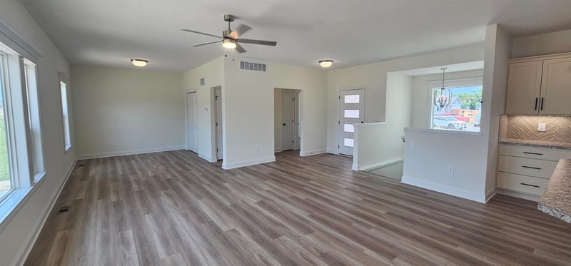1905 S Herrington St, Wichita, KS 67207