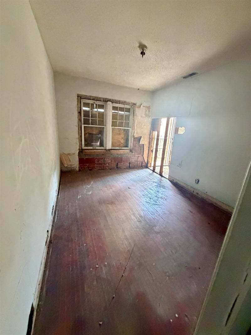 442 Minnesota , Wichita, KS 67214