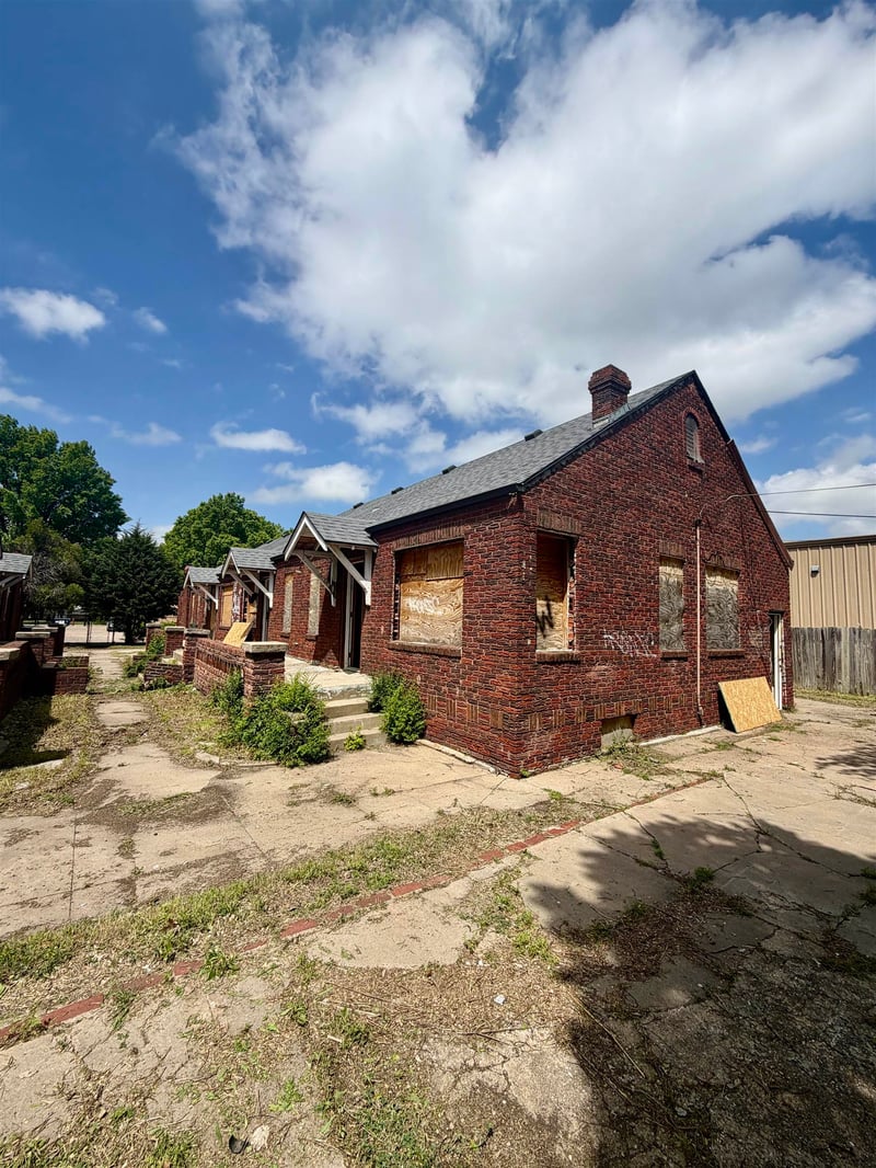 442 Minnesota , Wichita, KS 67214