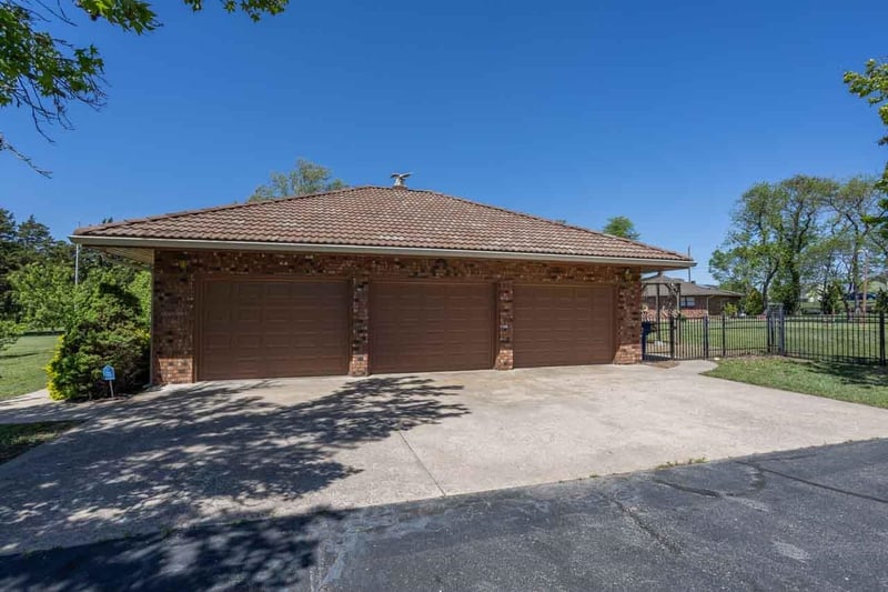 12400 Lynne , Wichita, KS 67207