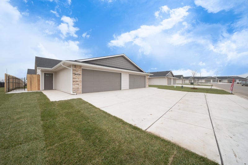 16802 Lawson , Goddard, KS 67052