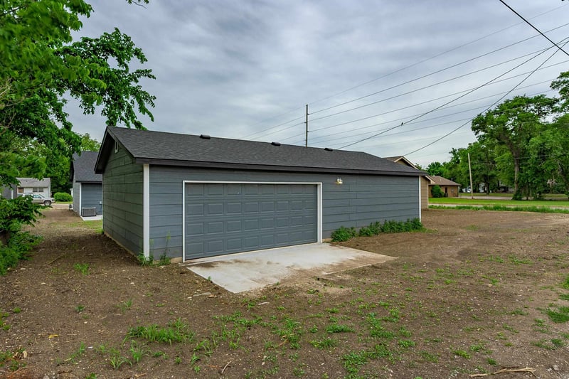 703 N Washington St, El Dorado, KS 67042
