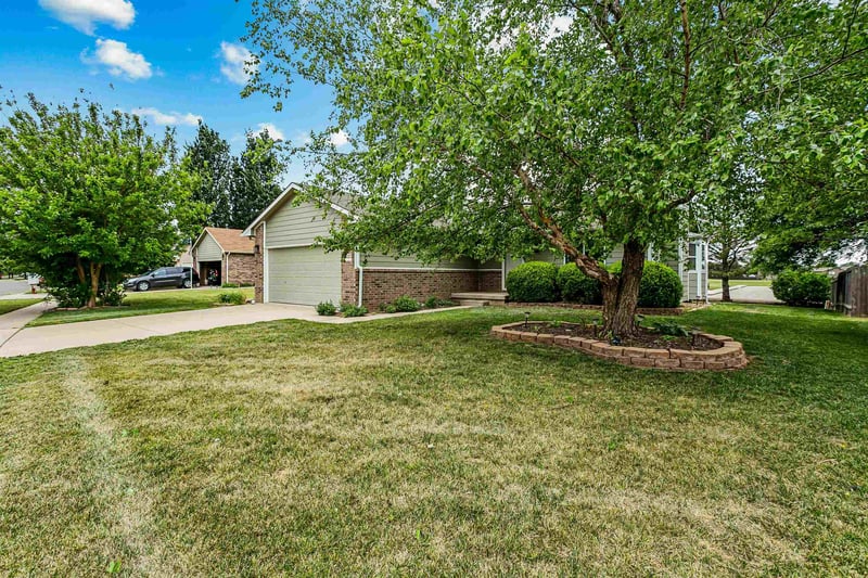 10414 W Haskell St, Wichita, KS 67209