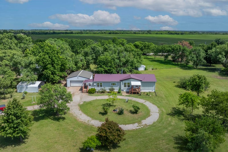 33017 77th Rd, Arkansas City, KS 67005
