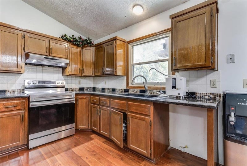 2007 Wood , Wichita, KS 67212