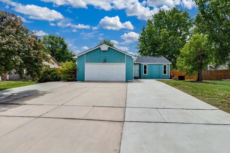 2007 Wood , Wichita, KS 67212