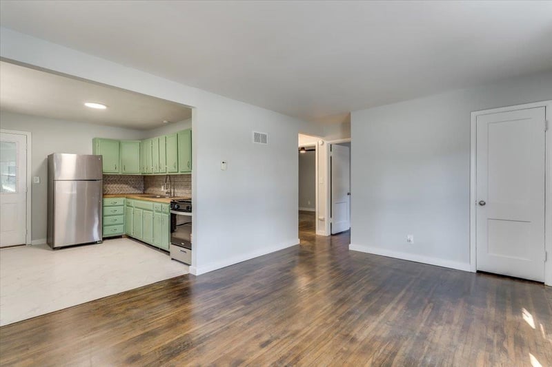 1313 E Harvey Ave, Wellington, KS 67152