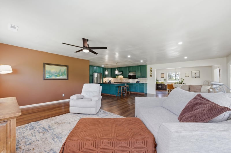 15076 SW 230th St, Douglass, KS 67039