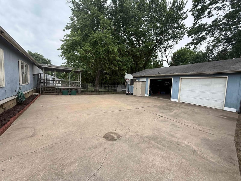 1509 W Ash Ave, El Dorado, KS 67042
