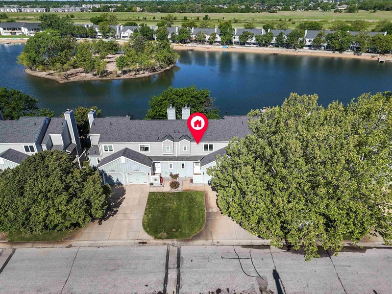 1105 N Lakewind St, Wichita, KS 67212