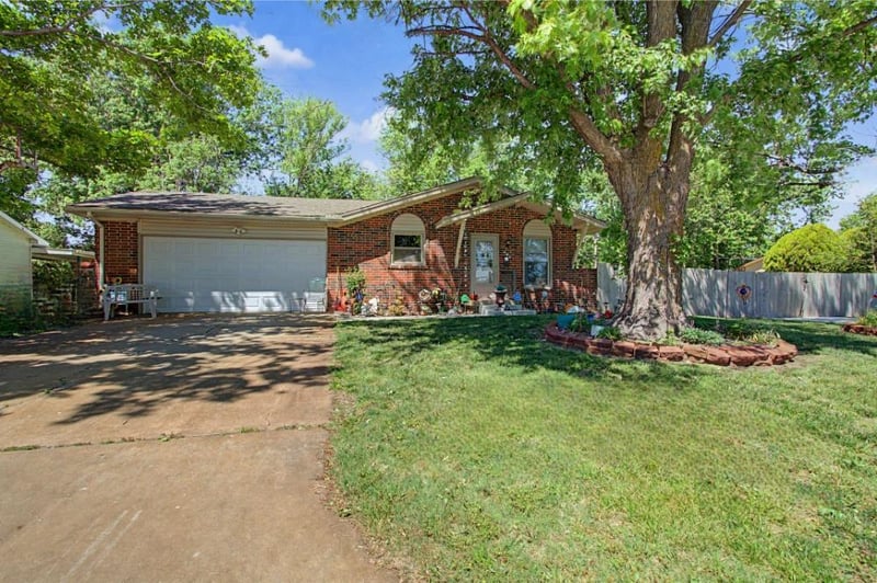 409 N Emporia, Valley Center, KS 67147