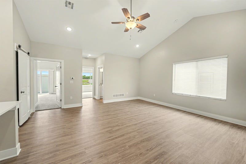 2725 Amelia Ln, Salina, KS 67401