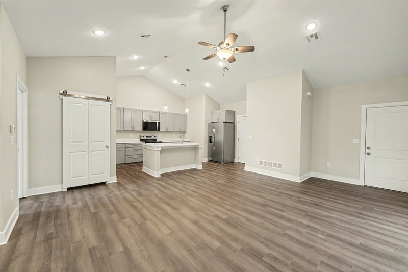 2723 Amelia Ln, Salina, KS 67401