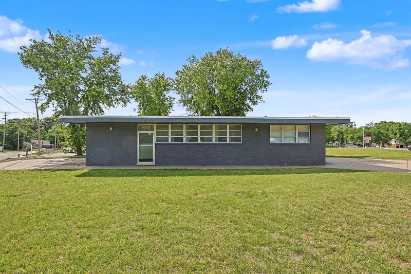 1601 State St, Augusta, KS 67010