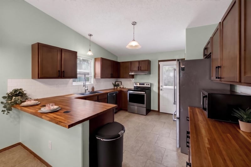 2813 W 44th St S, Wichita, KS 67217