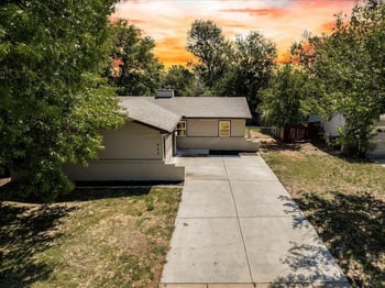 928 S Dalton Dr, Wichita, KS 67207