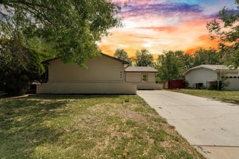 928 S Dalton Dr, Wichita, KS 67207