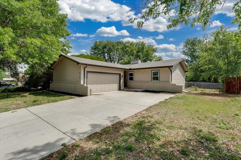 928 Dalton Dr, Wichita, KS 67207