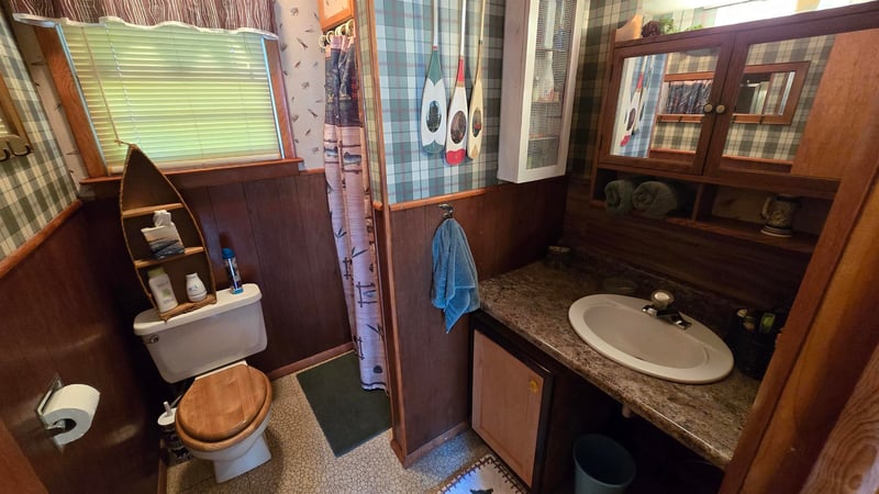 216 N Sunset Ter, Toronto, KS 66777