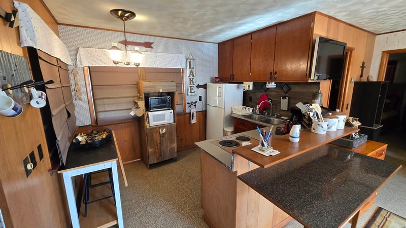 216 N Sunset Ter, Toronto, KS 66777