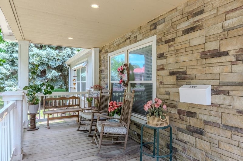 1306 Loomis St, Winfield, KS 67156