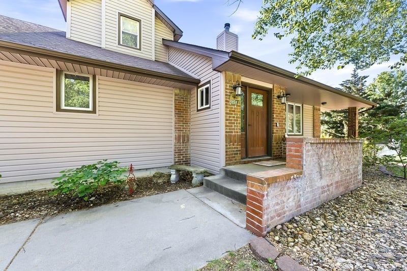 1200 Sagebrush St, Wichita, KS 67230