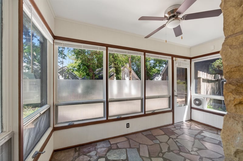 3925 Pine Knot Ct, Wichita, KS 67208