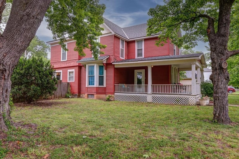 1423 Fuller, Winfield, KS 67156