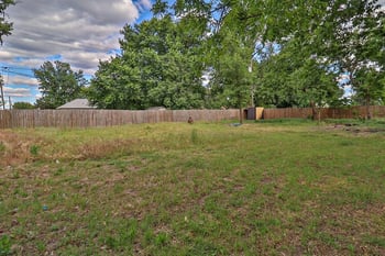 4704 S Water St, Wichita, KS 67217