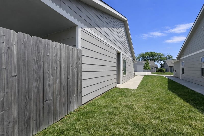 5406-5408 Colburn St, Bel Aire, KS 67220