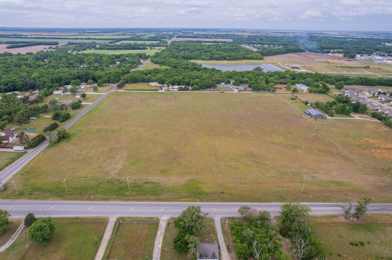 7811 Broadway , Haysville, KS 67060