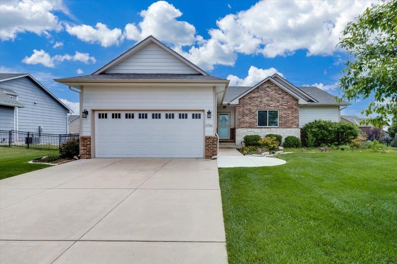 2726 N Woodridge, Wichita, KS 67226