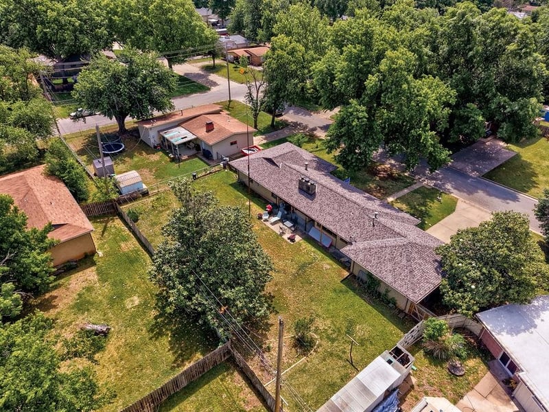 1810 13th Ave, Winfield, KS 67156