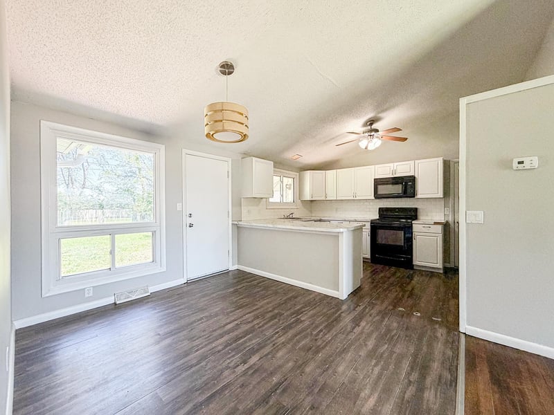 1008 Rainbow Dr, Salina, KS 67401